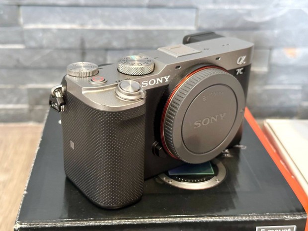 Sony A7C - Ilce-7C - Alpha 7C Expo: kb.9500 MILC Full Frame kamera vz