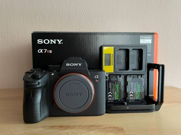 Sony A7R Iiia