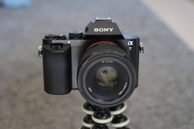Sony A7 Fullframe vz + Sony 1.8/50mm objektv (Sony Alpha 7)
