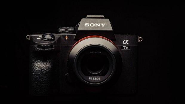 Sony A7 III Battery Combo