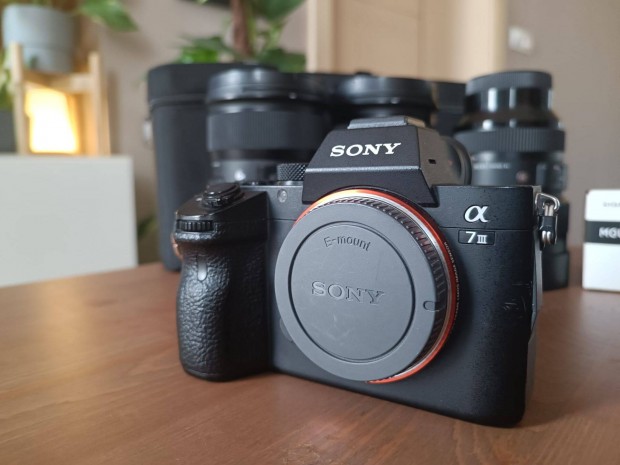 Sony Alpha 7 III Digitális fényképezőgép (Ilce7M3B.CEC)