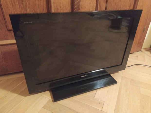 Sony Bravia LCD TV 24 col 66 cm tvirnytval