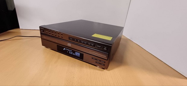 Sony CDP-C422M 5cd-s CD lejtsz