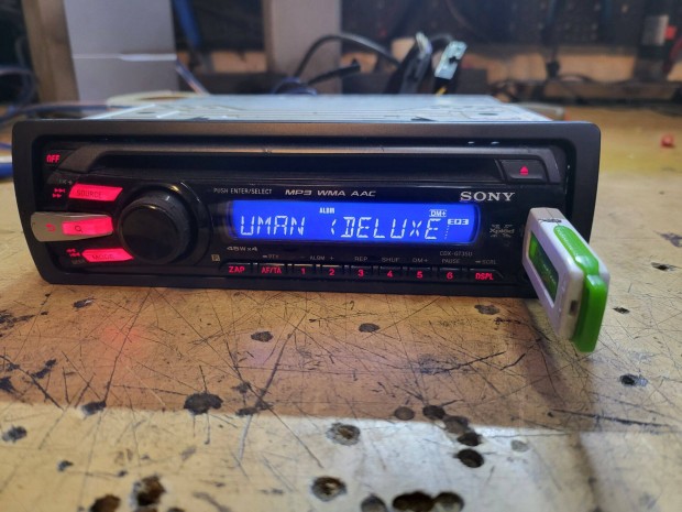 Sony CDX-GT35U fejegys�g (usb-aux-cd - Bluetooth)