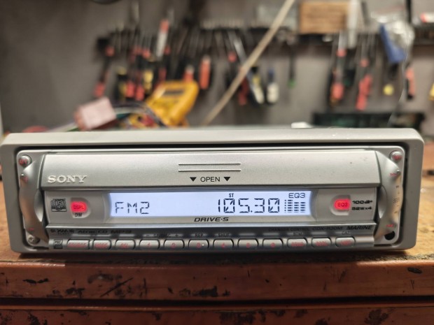 Sony CDX R30M Marine cd autrdi hajba
