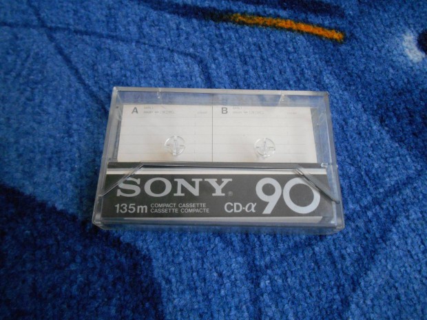 Sony CD-& 90 kazetta tok s papr