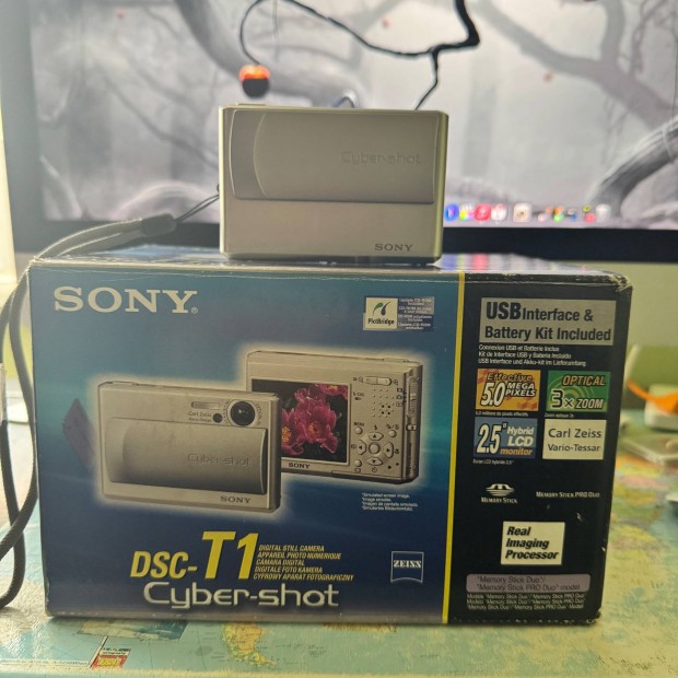 Sony Cyber-shot DSC-T1 5.0MP Digital Camera