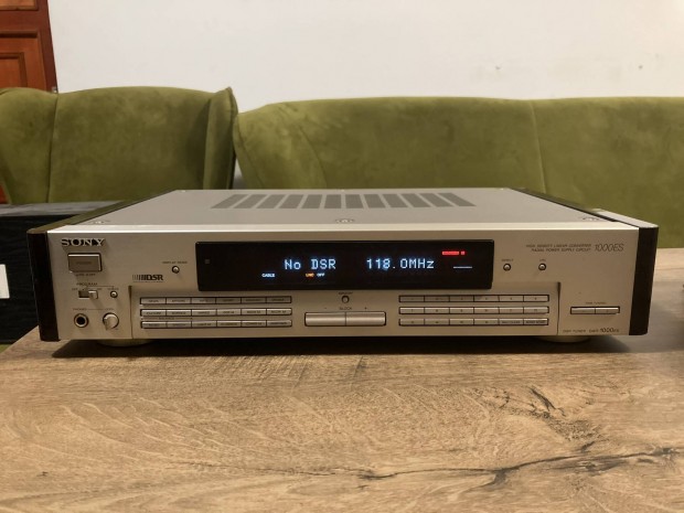 Sony DAR-1000Es