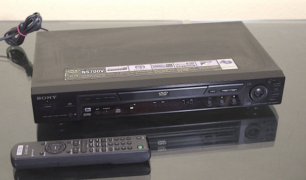 Sony DVP-NS 700 SACD, cd, dvd lejatszo