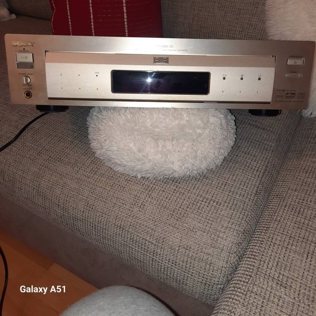 Sony DVP-S7700 Hibs