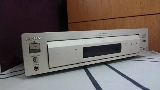 Sony DVP-S7700 fm ellapos pezsg szn prmium DVD lejtsz 