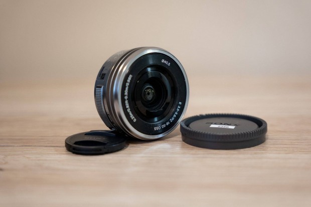 Sony E PZ 16-50mm f/3.5-5.6 OSS Ezst