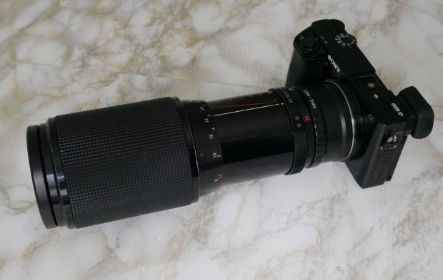 Sony E-mount 75-205mm F3.5 APS-C s Full frame objektv