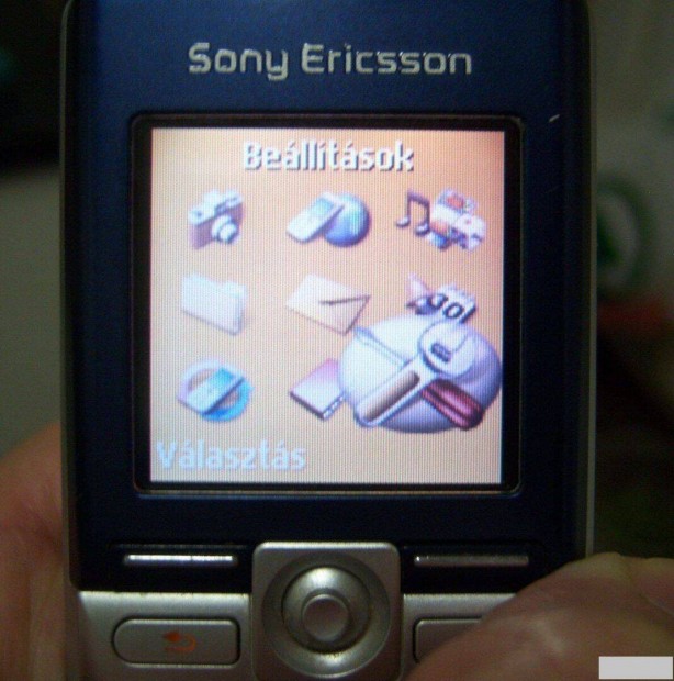 Sony Ericsson K300i mobil telefon K 300 i Handy Mobiltelefon magyar