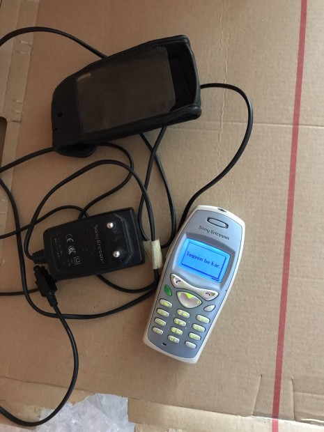 Sony Ericsson T200 retro mobiltelefon kifogstalan llapotban