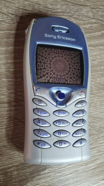 Sony Ericsson T68i - fggetlen, gyjti, retro mobil