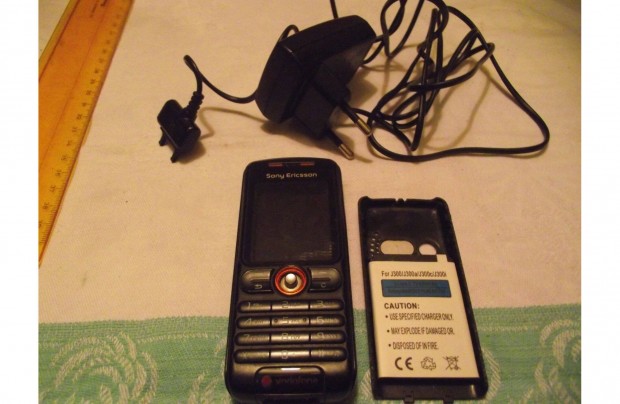 Sony Ericsson Walktalk retro mobil