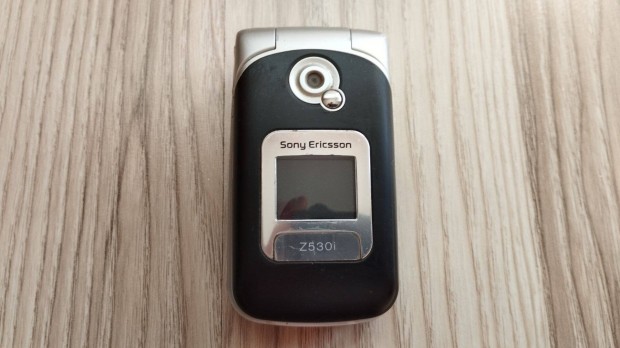 Sony Ericsson Z530i mkd mobiltelefon alkatrsznek mikrofon hibval