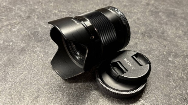 Sony FE 28mm f2