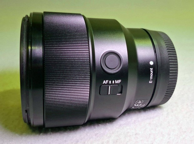 Sony FE 85 mm F1.8