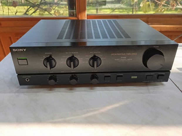 Sony F 420 Stereo Erst Elad Szllts Az rban Utnvttel