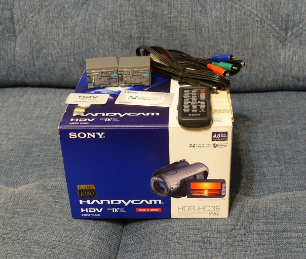 Sony HDR HC3 doboz Tvszablyz Akkumultorok Kbelek Kezelsi tm