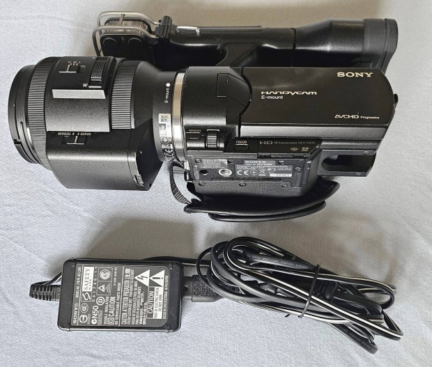 Sony Handycam (kzi kamera) Nex-VG30E + Sony Selp18200 optika