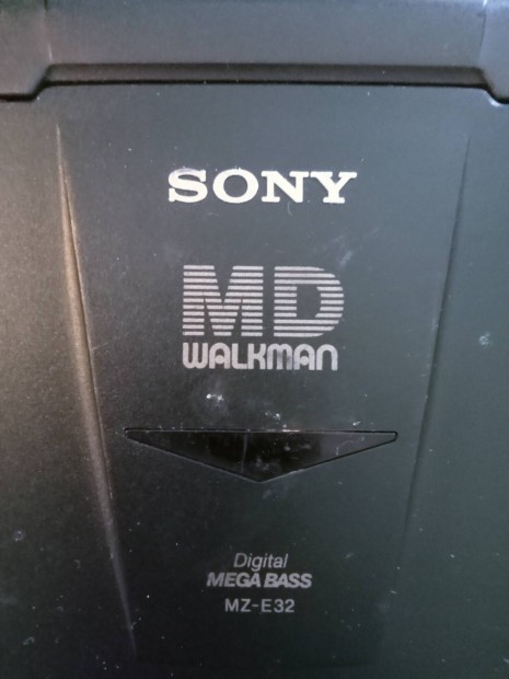 Sony MD player MZ-E32  Elad! 
