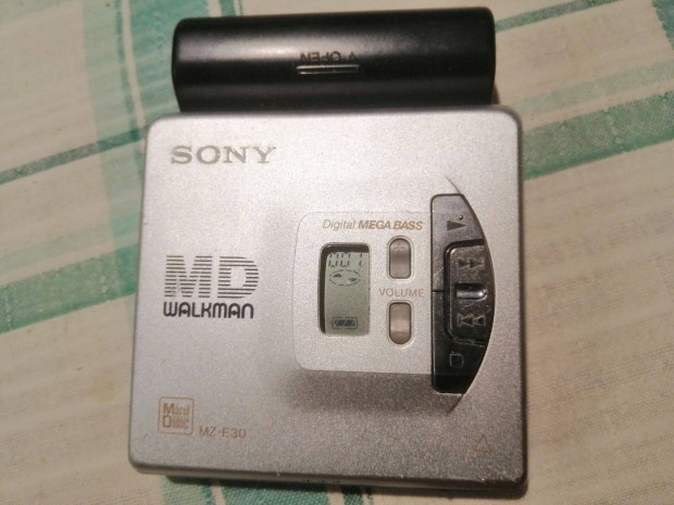 Sony MZ-E30 MD Walkman ezst hordozhat Minidisc lejtsz