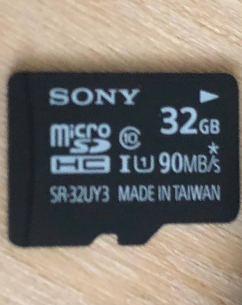 Sony Micro-SDHC memriakrtya