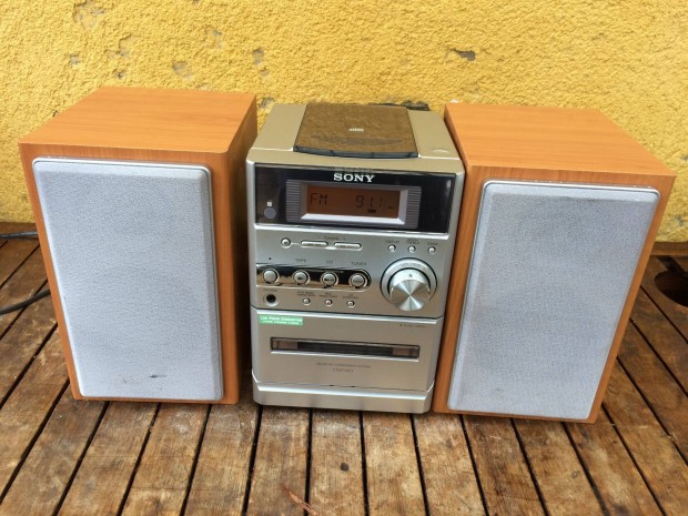 Sony Mini Hifi Cd Kazetta AUX