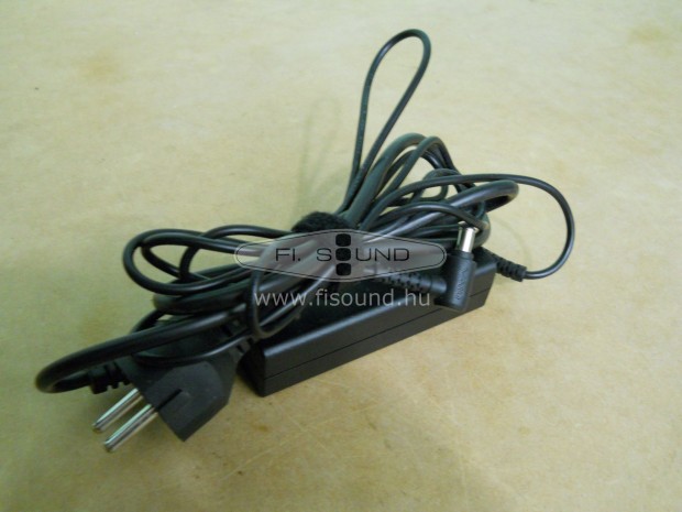 Sony Mio,19,5V, 3,3A, gyri laptop tlt ADP-65UH B