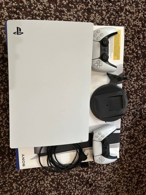 Sony PS5 Slim Edition Blu-Ray 1TB konzol - fehér