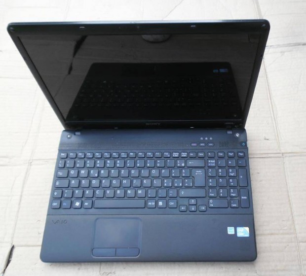 Sony Pcg-71311M i3 laptop