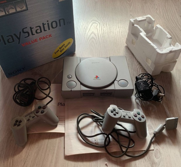 Sony Playstation 1 Value Pack konzol