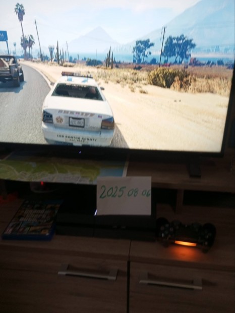 Sony Playstation 4 PS4 Slim 500GB PS4 GTA V Játékkal