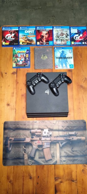 Sony Playstation 4 Pro 1TB + 2db. kontroller + 7db. játék