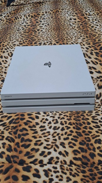 Sony Playstation 4 Pro Glacier White 1TB (PS4 Pro 1TB) Jtkkonzol