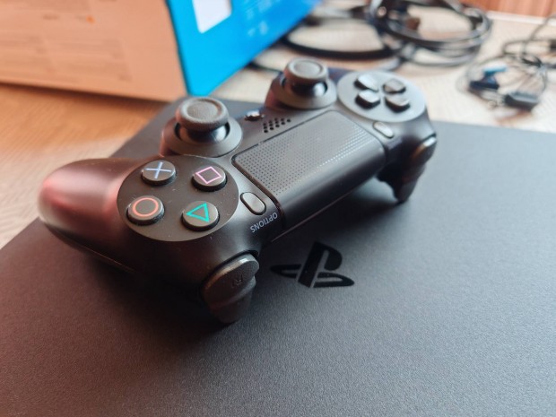 Sony Playstation 4 Slim 500gb konzol, jszer, makultlan 