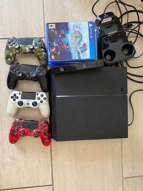 Sony Playstation 4 + VR2 Kamer 2 Sony Move mozgsvezrl 2 VR-jtk