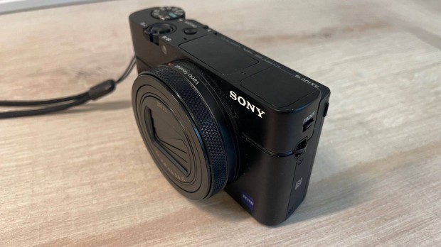 Sony RX100 M7/VII Cybershot