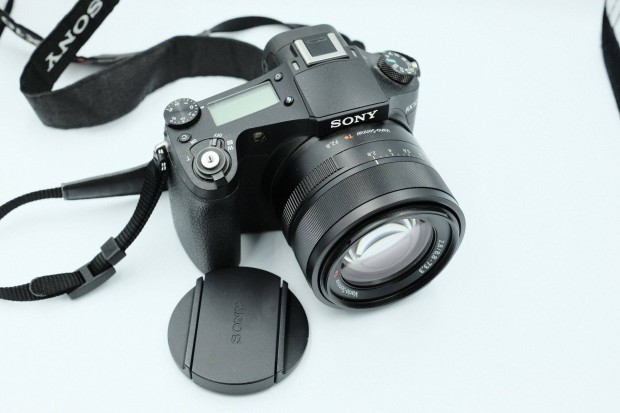 Sony RX10 Zeiss 2.8 ultrazoom 1 inch szenzor