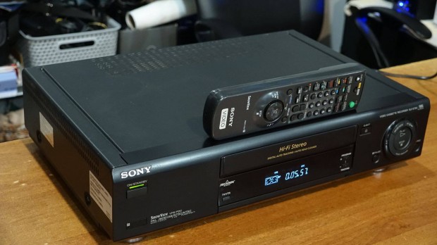 Sony SLV-E720 HiFi Stereo VHS Recorder