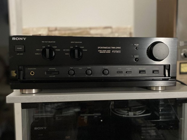 Sony TA F570 Es. Újszerű Stereo Erősítő kiváló jó állapot