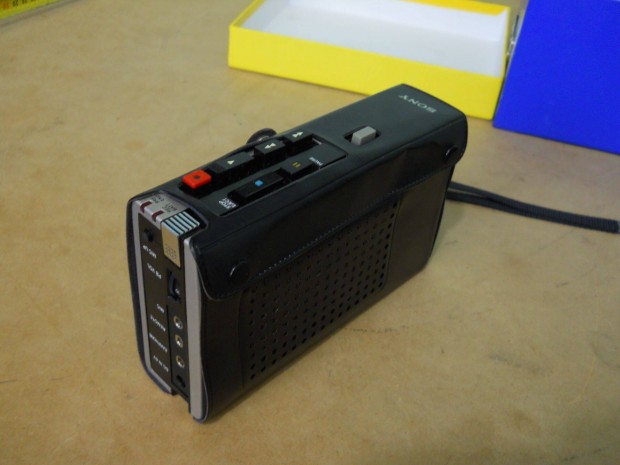 Sony TCM-111 ,Riporter diktafon kishibs