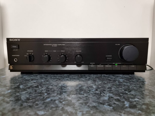 Sony Ta-A200 stereo erst 