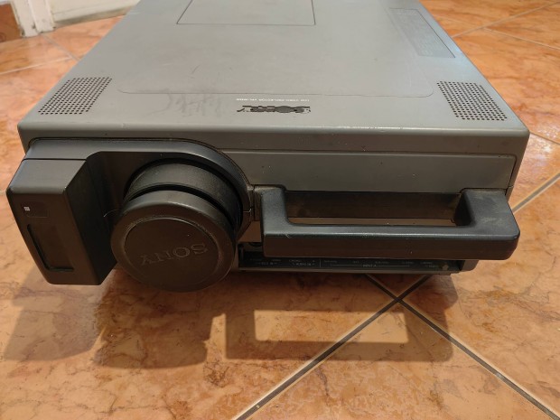 Sony VPL-W400QM projektor / kivett
