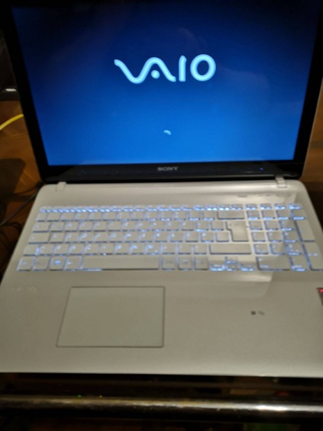 Sony Vaio jszer gyri llapotban!Rajtra ksz!Vilgts bill. NFC 8G