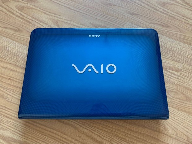 Sony Vaio Vpcea 14,1" HD i3-as kk laptop SSD, dediklt video, j akku