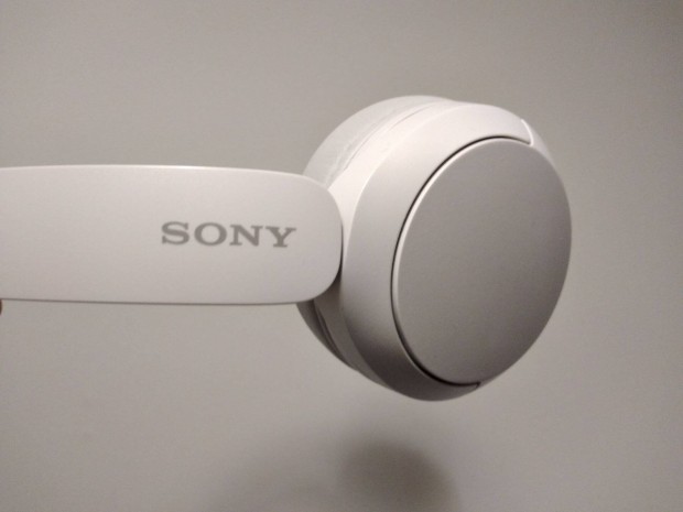 Sony WH-CH520 Bluetooth Vezetknlkli Fehr Fejhallgat Ajndkkal